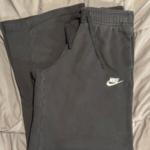 Nike Women’s Wide Leg Sweatpants